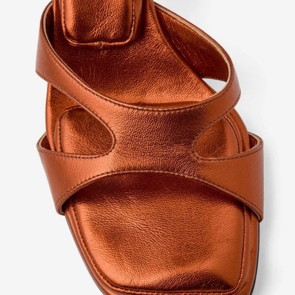 Tamara Mellon Futura Sandal Sz 37.5 EU / 7 US. Summer 2023 collection. Sold out. - Picture 7 of 9